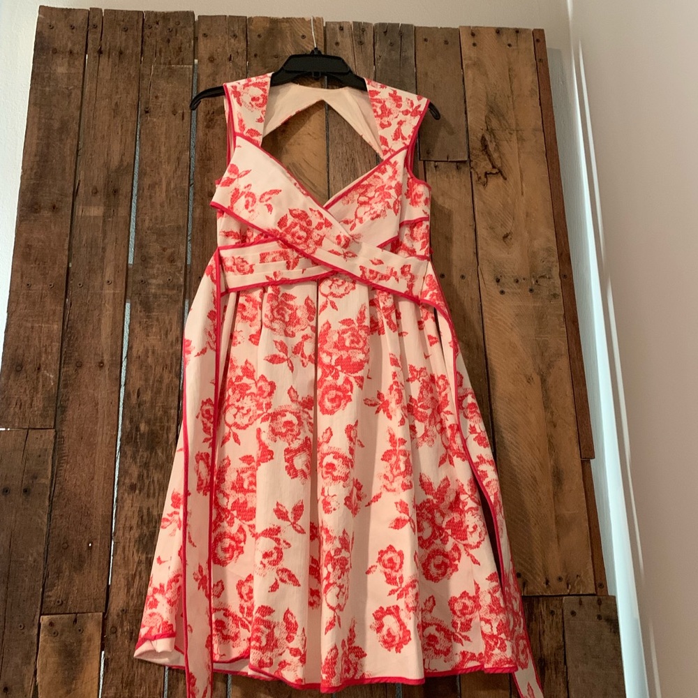 Jessica Simpson dress